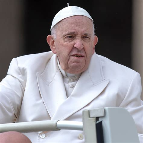 Pope Francis' Critical Respiratory Condition